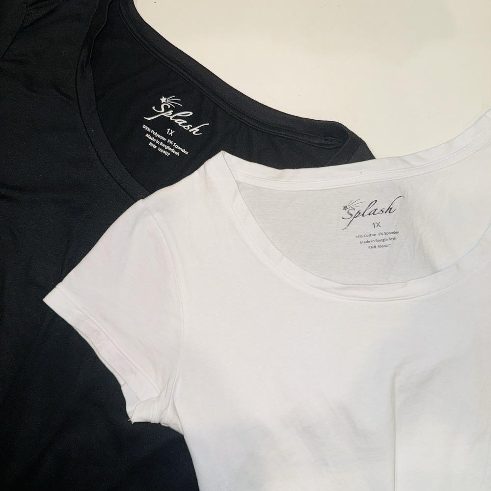 LOT OF 2 Splash Women's 1X Short Sleeve T-Shirts Black White Scoop Neck Basic